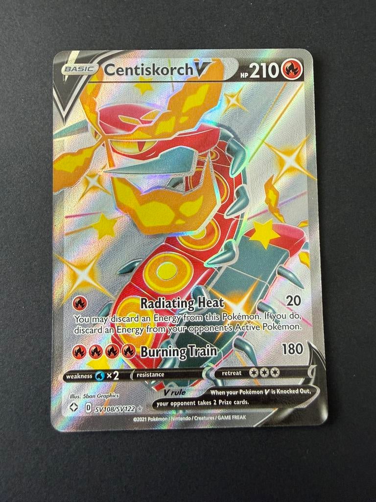 Shining Fates SV108/SV122 Centiskorch V, Hobby en Vrije tijd, Verzamelkaartspellen | Pokémon, Ophalen of Verzenden, Nieuw, Losse kaart