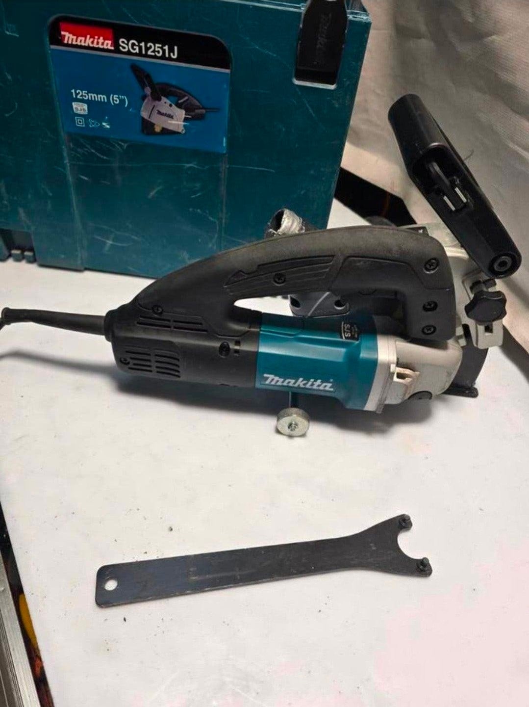 Makita SG1251J Sleuvenfrees muurfrees In Mbox - 1400W - 125m, Ophalen of Verzenden, Makita, N.v.t, N.v.t