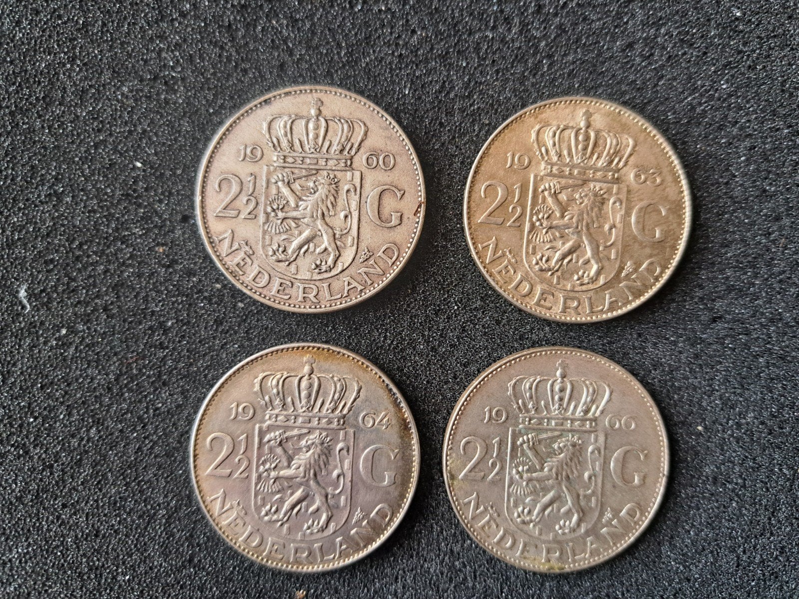 Set van 4 zilveren 2,5 gulden munten Koningin Juliana, Postzegels en Munten, Koningin Juliana, Setje, Zilver, Ophalen of Verzenden