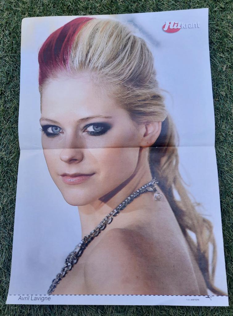 Poster 2x A4 Hitkrant 2007 Avril Lavigne / Fall Out Boy ea, Ophalen of Verzenden, Gebruikt, A1 t/m A3, Muziek