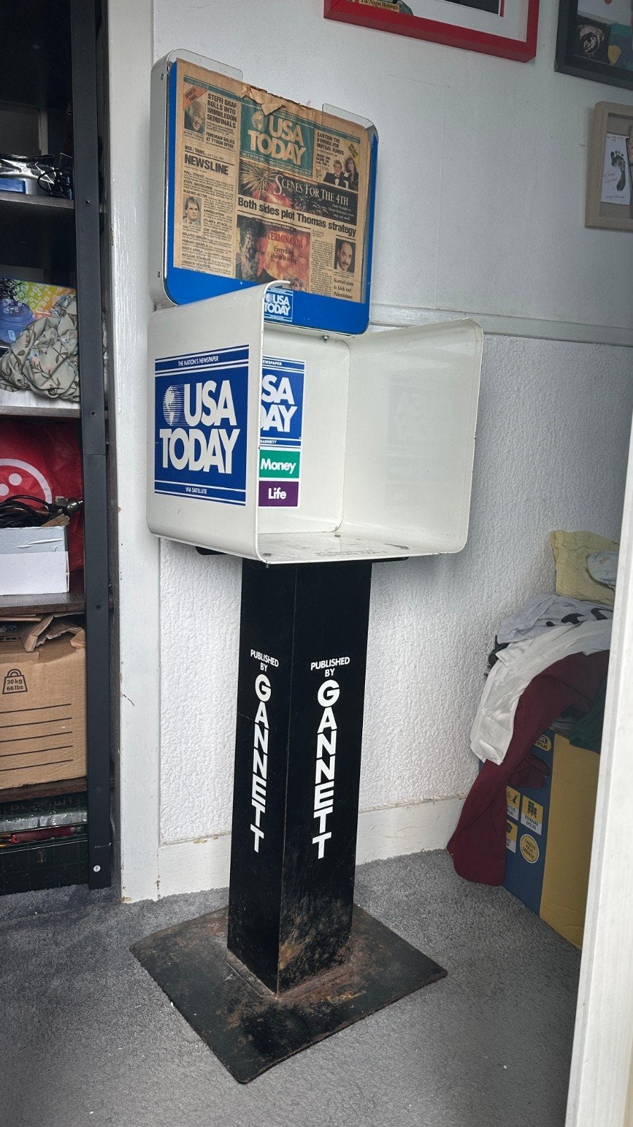 Vintage USA Today krantenstandaard met krant, Ophalen, Gebruikt, Metaal