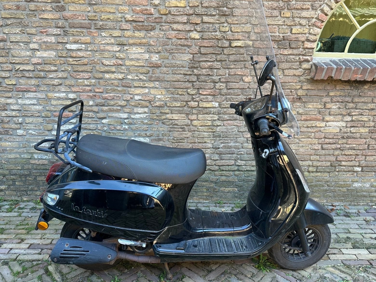 Zwarte La Souris scooter met windscherm en bagagerek, Ophalen, Gebruikt, Overige typen, Overige merken