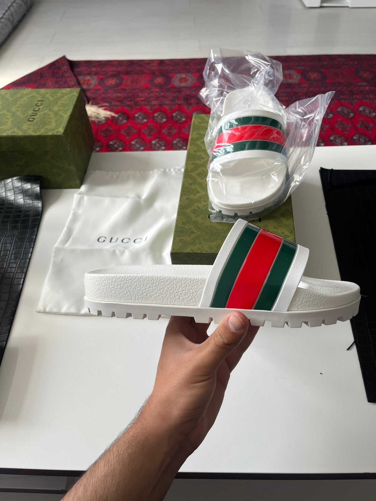Gucci slippers heren wit, Slippers, Wit, Nieuw, Ophalen of Verzenden