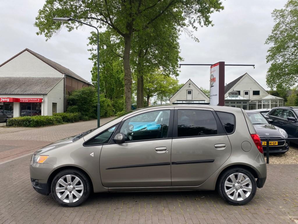 Mitsubishi COLT 1.3 EDITION TWO AUTOMAAT / AIRCO / RADIO-CD, Auto's, Gebruikt, 31 €/maand, Colt, Origineel Nederlands