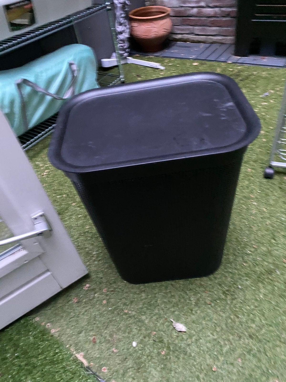 Zwarte prullenbak met deksel, 30 tot 40 liter, Ophalen of Verzenden, Gebruikt, Kunststof
