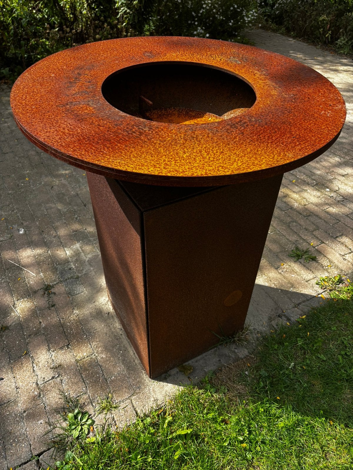 Ofyr, Tuin en Terras, Ophalen, Zo goed als nieuw