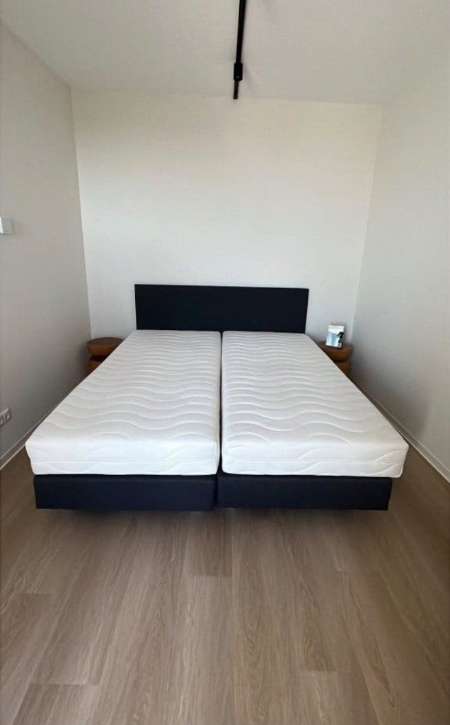 NIEUW: Tweepersoons Boxspring met Hoofdbord en Matrassen