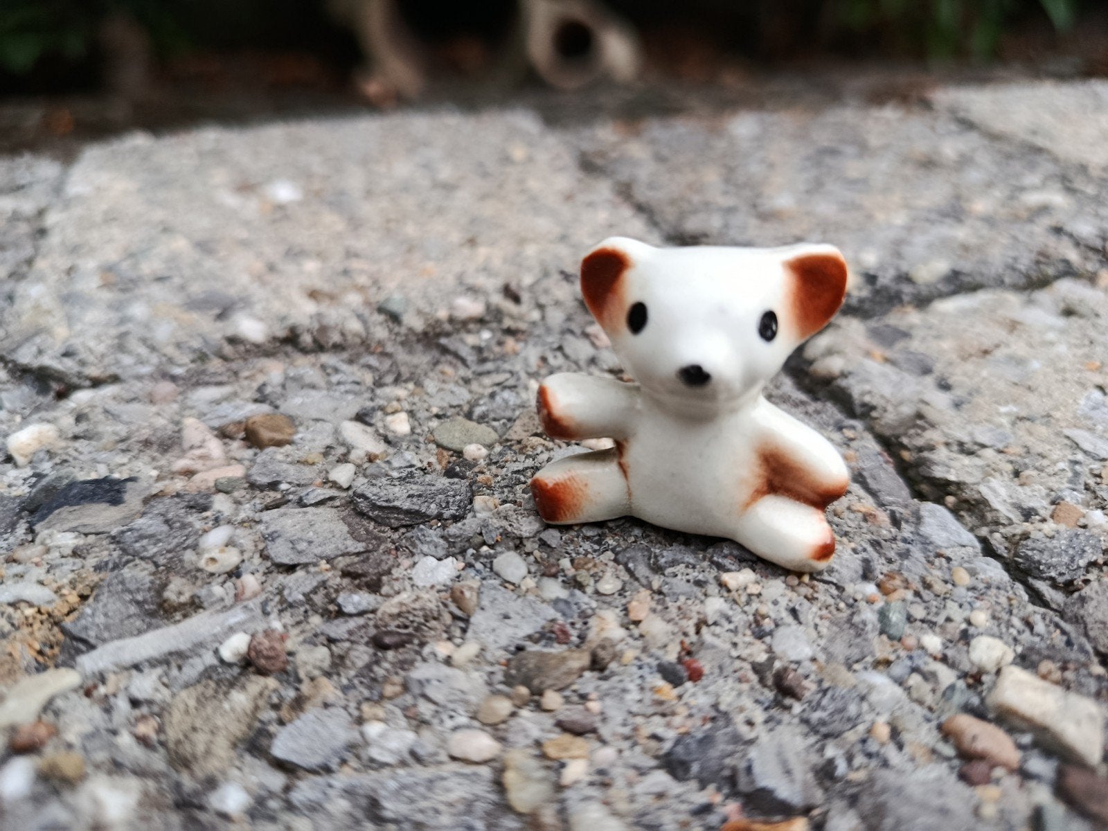 Schattig keramisch beertje, Ophalen