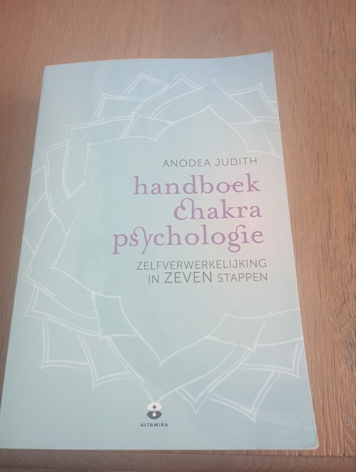 Anodea Judith - Handboek chakrapsychologie, Ophalen of Verzenden, Zo goed als nieuw, Anodea Judith