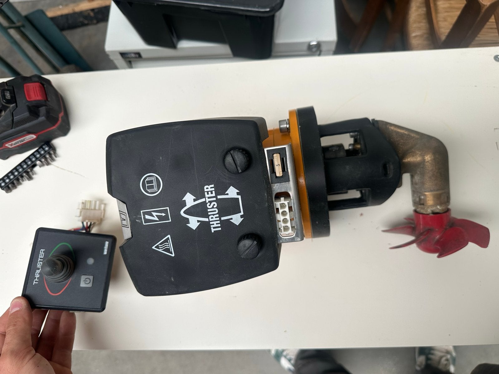 Vetus 2512E boegschroef  z.g.a.n. (6 maanden gebruikt), Watersport en Boten, Ophalen of Verzenden, Zo goed als nieuw, Motor en Techniek