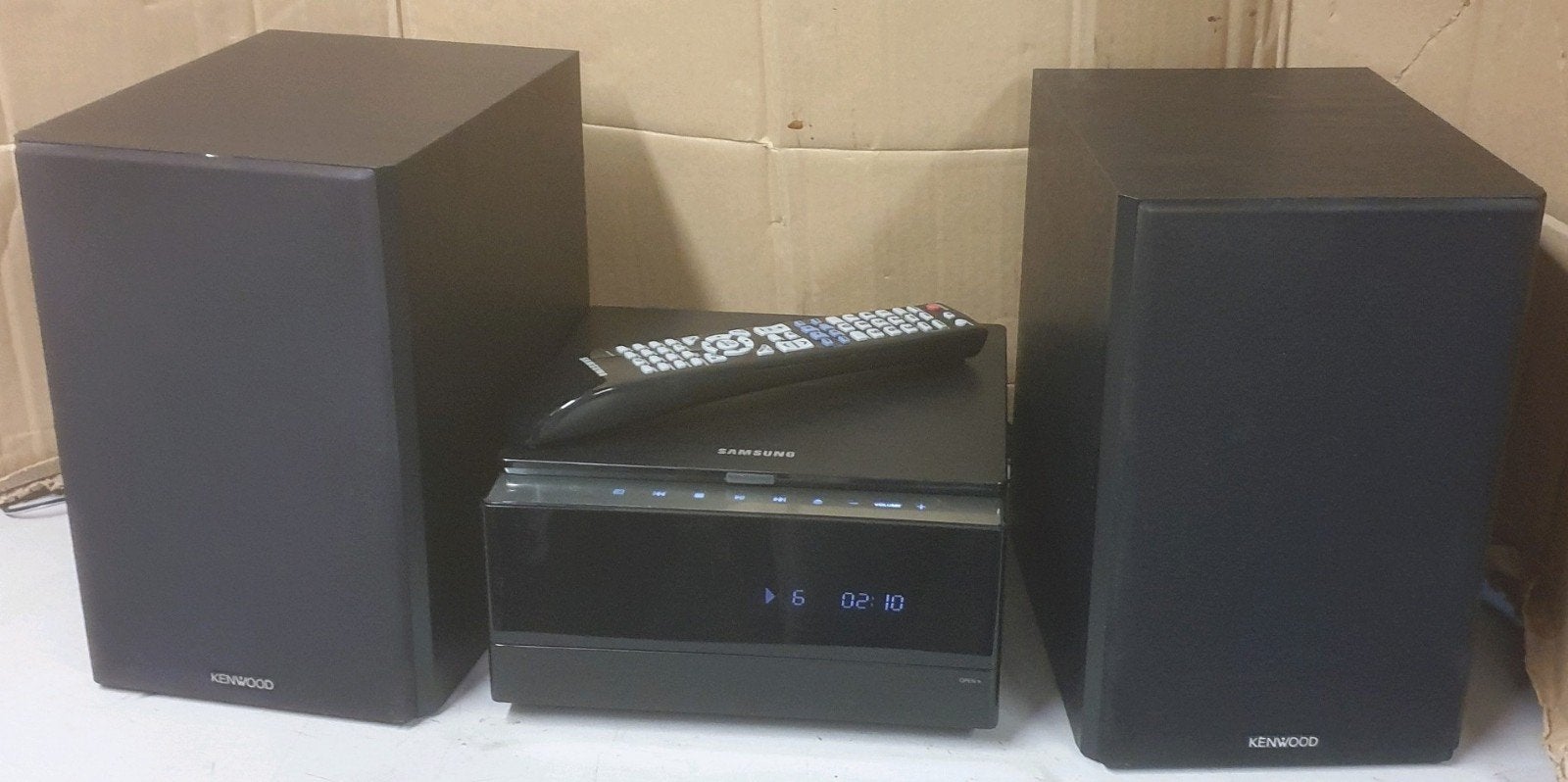 Samsung mm-e430d stereo set + remote + hdmi, Ophalen of Verzenden