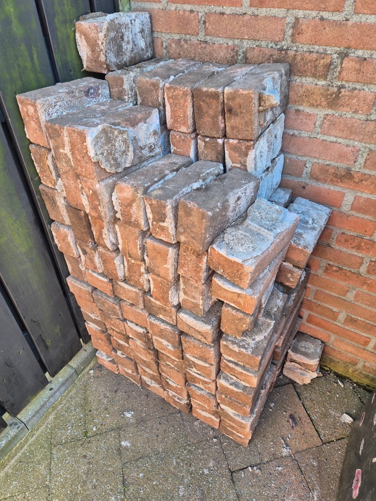 klinkers met cementresten gratis, Ophalen, Beton, Klinkers