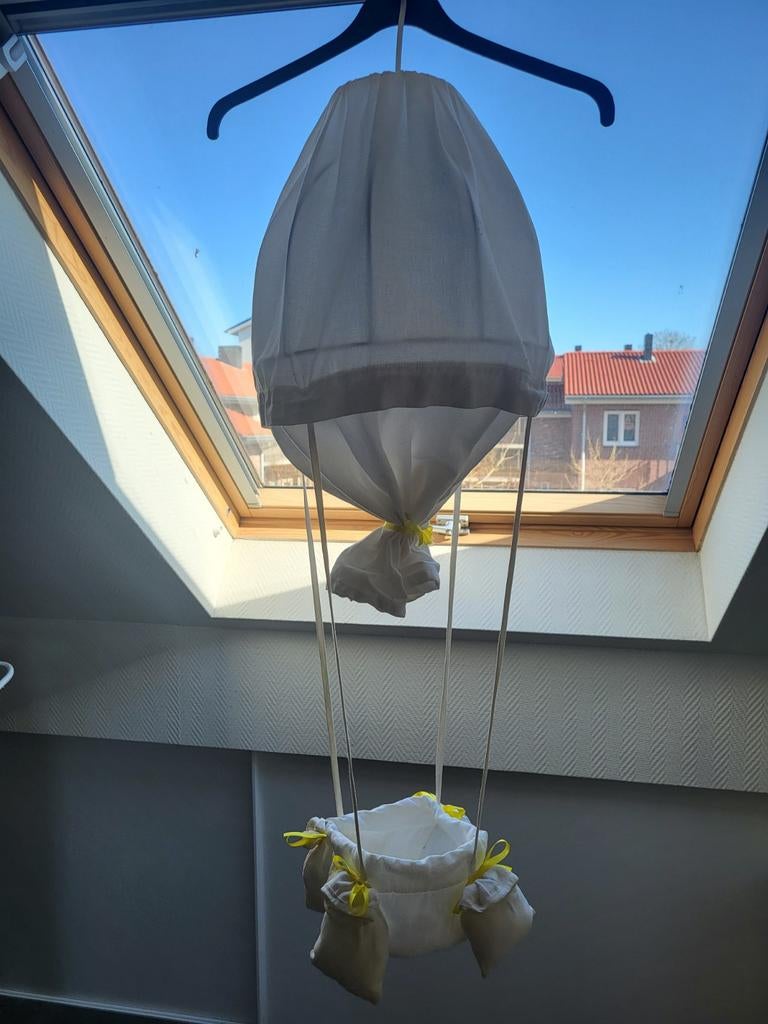 Decoratieve luchtballon lamp voor kinderkamer, Kinderen en Baby's, Kinderkamer | Inrichting en Decoratie, Ophalen of Verzenden