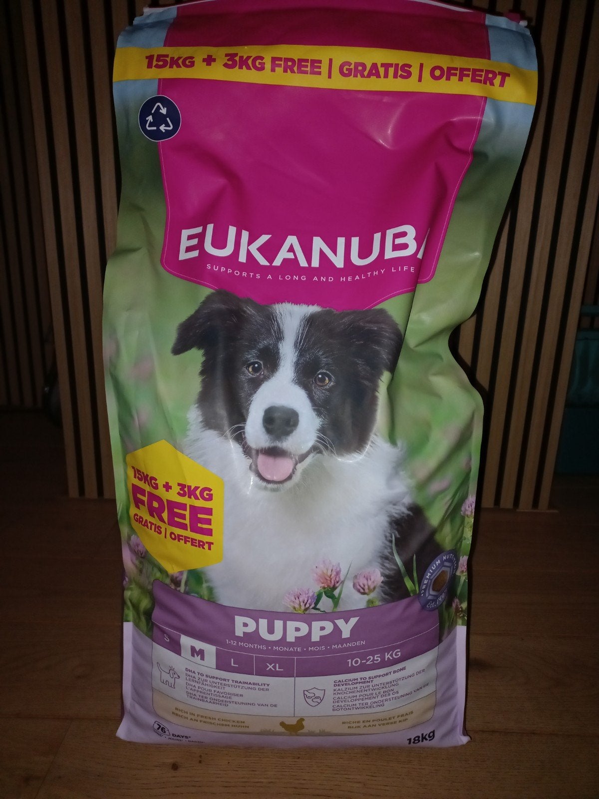Eukanuba puppy brokken medium  20 kilo, Ophalen, Hond