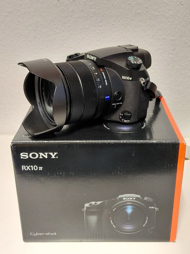 SONY RX10 IV / DSC - RX10M4 met 0,03s. AF/25x optische zoom, Ophalen of Verzenden, Zo goed als nieuw, Sony, 20 megapixels