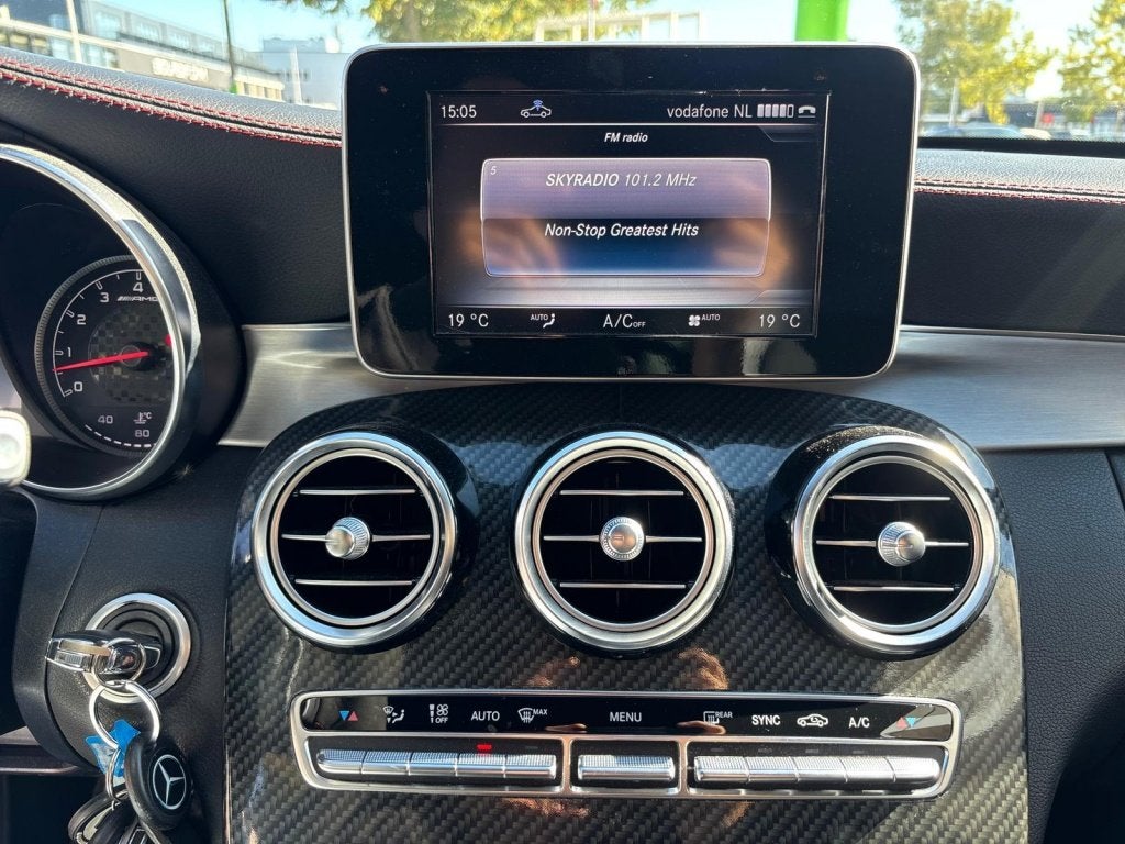 Foto 21 van Mercedes-Benz C-Klasse Estate AMG 43 | 4MATIC | power | stij