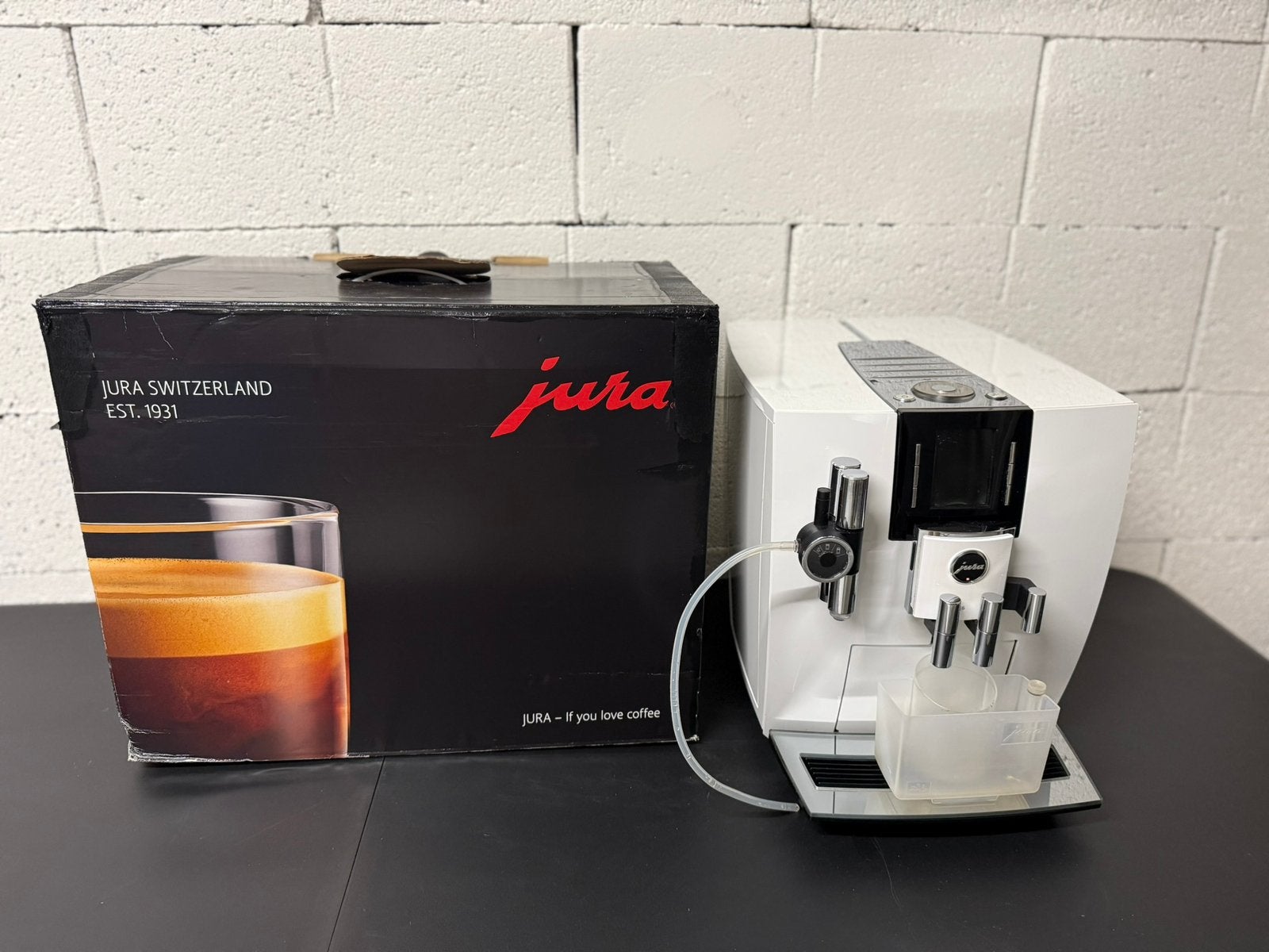 Jura J6 piano white (luxe uitvoering), Ophalen, Afneembaar waterreservoir, 10 kopjes of meer, Koffiebonen