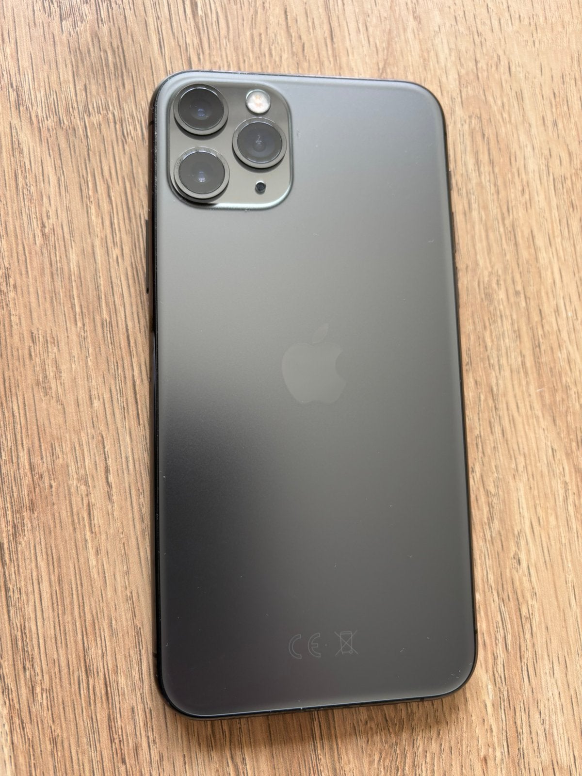Iphone 11 pro, Telecommunicatie, Mobiele telefoons | Apple iPhone, Ophalen, Gebruikt, Zwart, 64 %