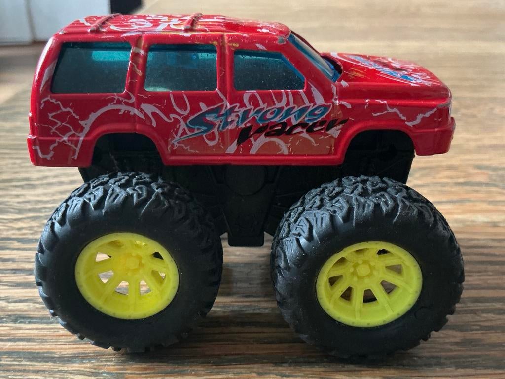 MONSTERTRUCK AUTO, Ophalen, Zo goed als nieuw, Auto