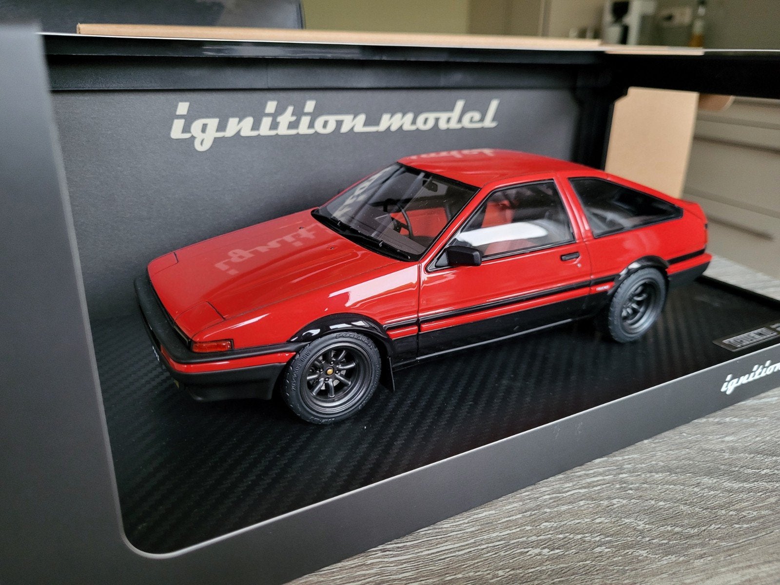 Toyota AE86 corolla schaal 1:18 ignition models, Ophalen of Verzenden, Zo goed als nieuw, Overige merken