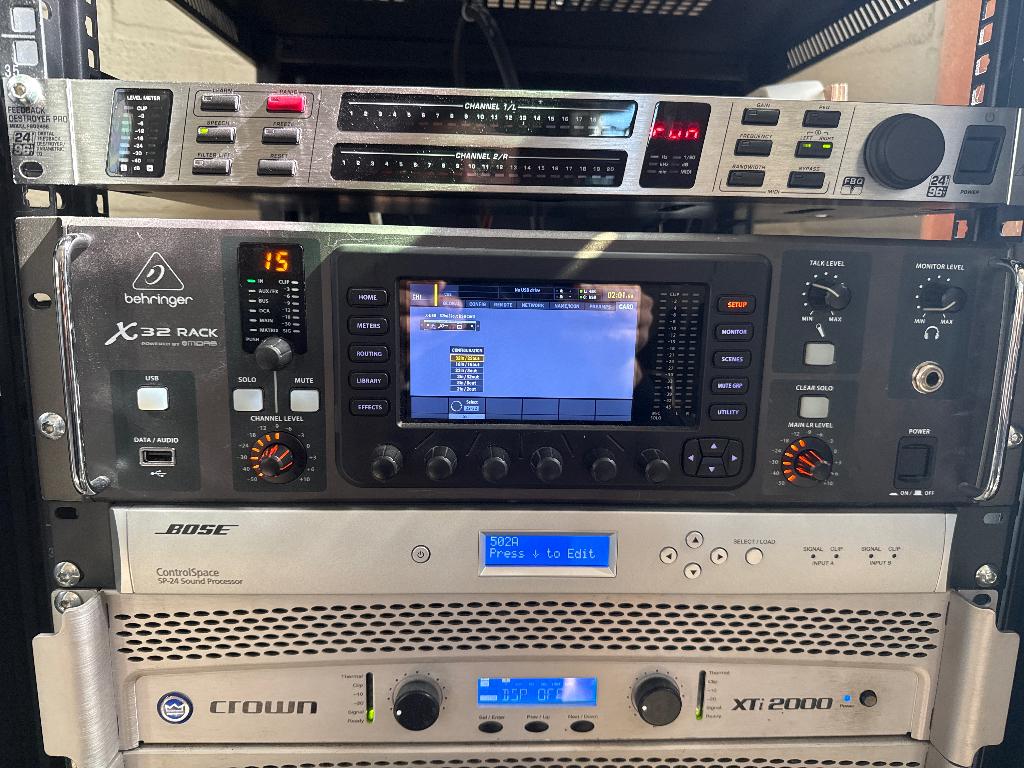 Behringer X32 rackversie uit 2024!!, Muziek en Instrumenten, Mengpanelen, Ophalen, Zo goed als nieuw, 20 kanalen of meer, Microfooningang