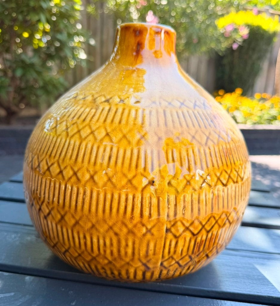 Vintage keramieken vaas – okergeel/bruin, 24 cm, Bruin, Ophalen of Verzenden, Zo goed als nieuw