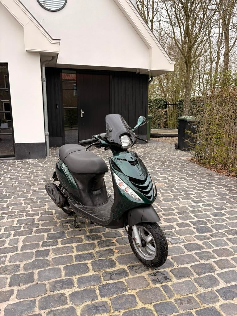 Piaggio Zip, Fietsen en Brommers, Scooters | Piaggio, Ophalen, Zip, Zo goed als nieuw, Benzine