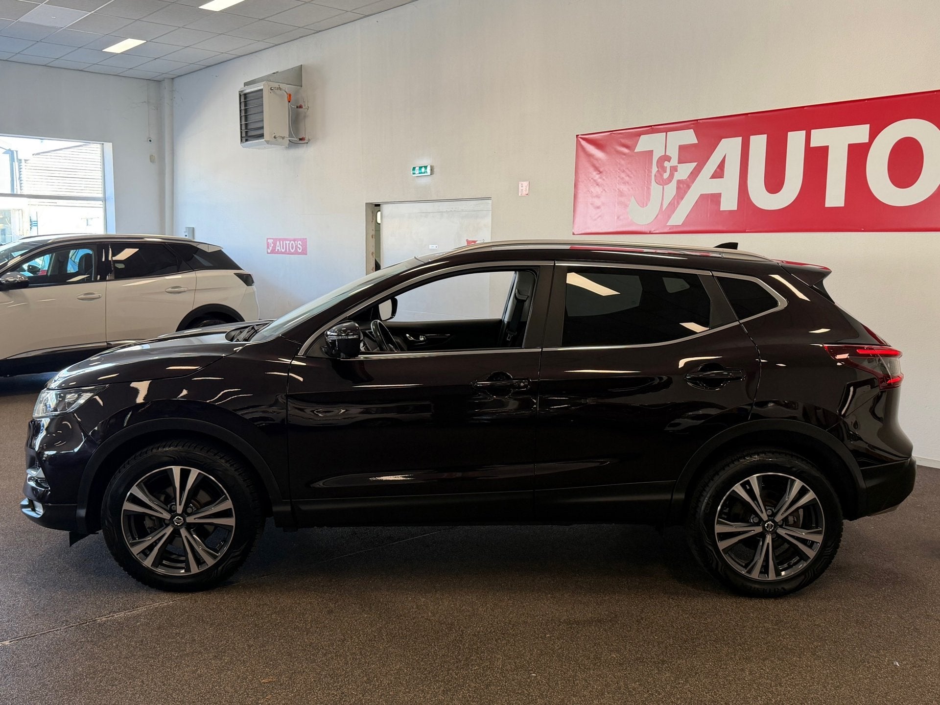 Nissan Qashqai 1.3 DIG-T Design Edition NAVIGATIE/CAMERA,PAN, Auto's, Parkeersensor, Stof, Gebruikt, Met garantie (alle)