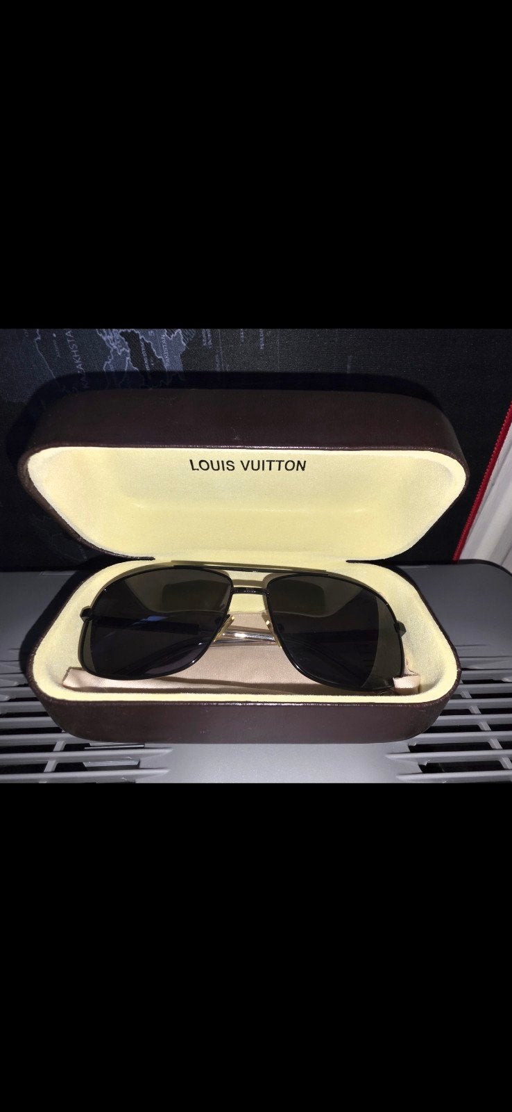 Louis Vuitton Zonnebril - Zwart met bruin etui, Ophalen of Verzenden, Zo goed als nieuw, Zwart, Overige merken