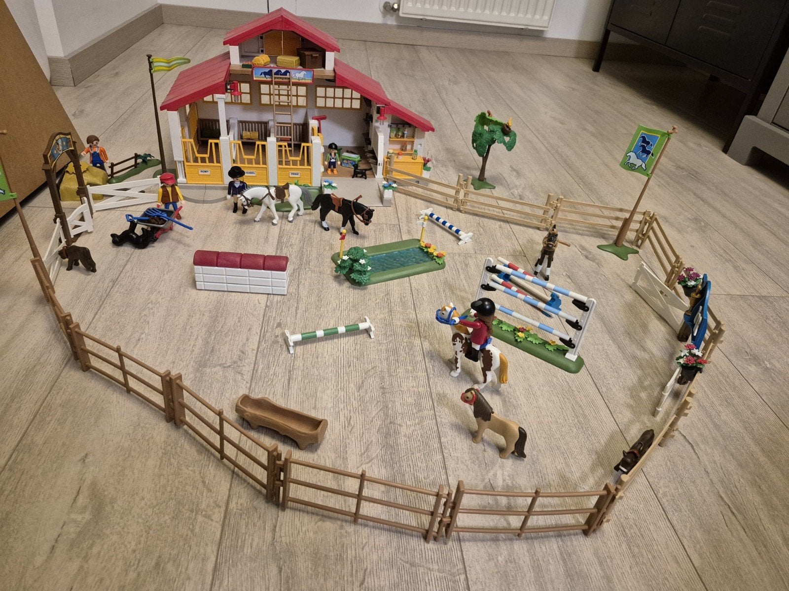 Playmobil Manege met paarden en accessoires, Ophalen of Verzenden