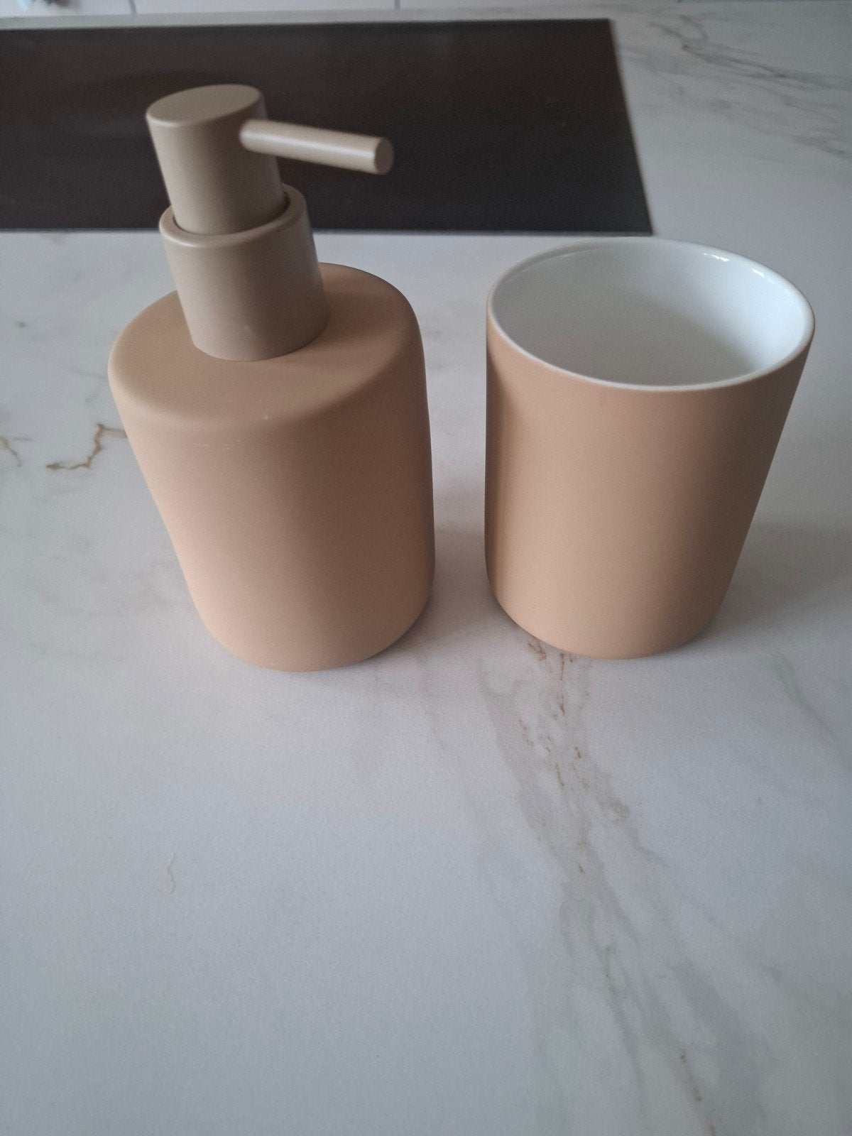 zeeppomp en tandenborstel beker mat keramiek zand, Overige typen, Ophalen of Verzenden, Zo goed als nieuw, Overige merken