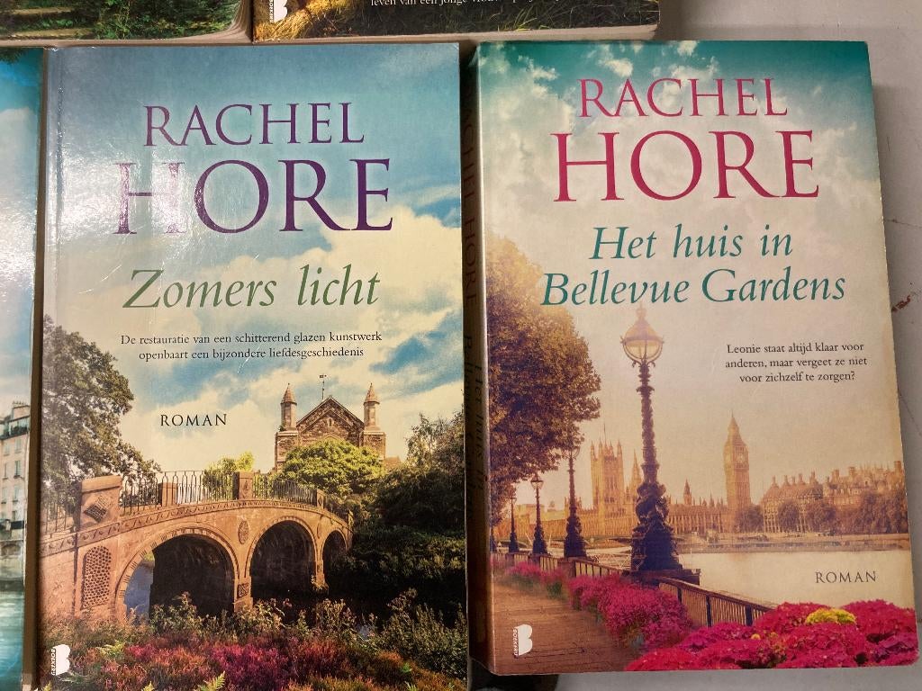 T.K. Nog 2 boeken Rachel Hore Zie actuele lijst, Ophalen of Verzenden, Gelezen, Rachel Hore, Wereld overig