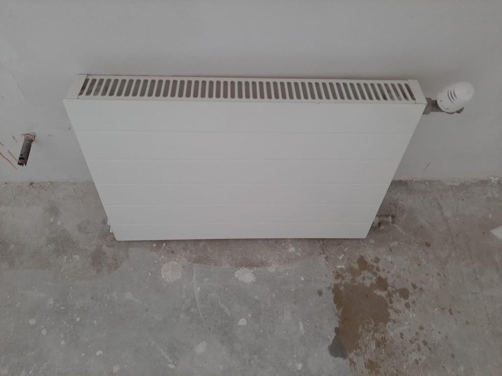 radiator, Ophalen, 30 tot 80 cm, Radiator, Zo goed als nieuw