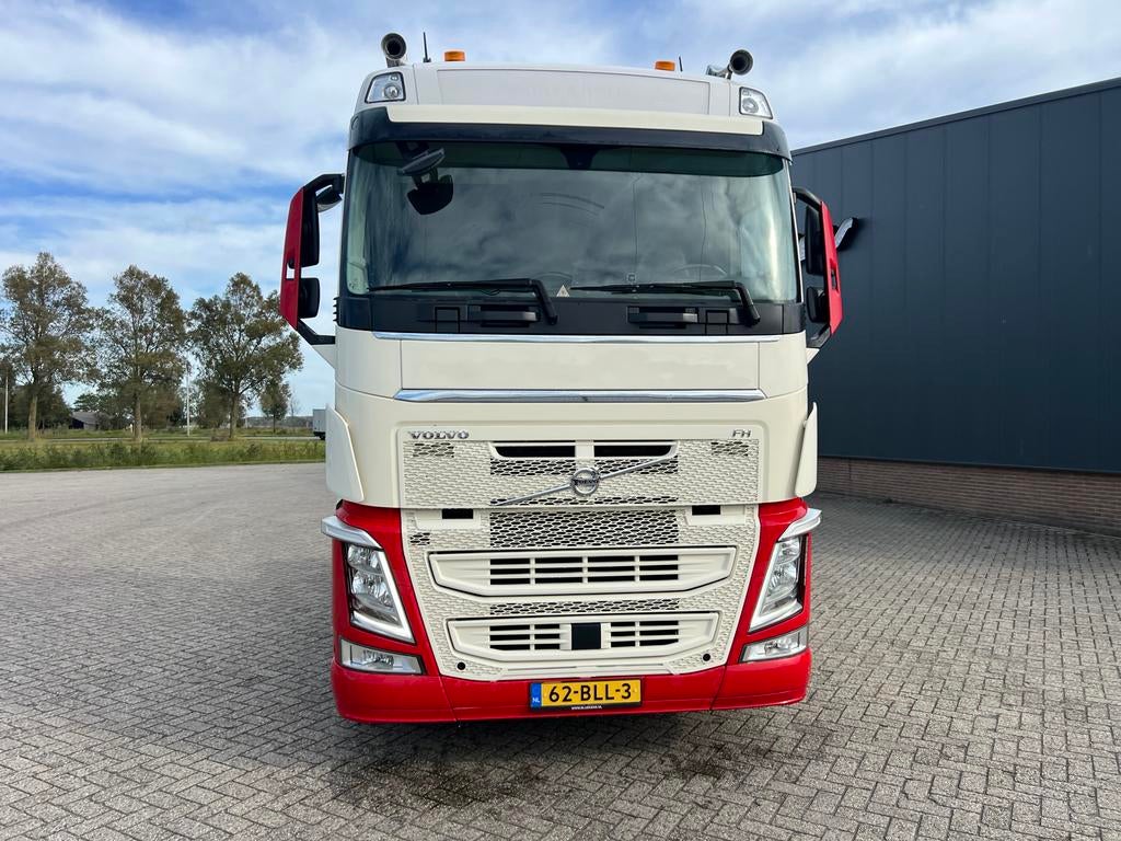 Volvo FH Globetrotter 460pk okt 2018, Auto's, Automaat, Achterwielaandrijving, Wit, Leder
