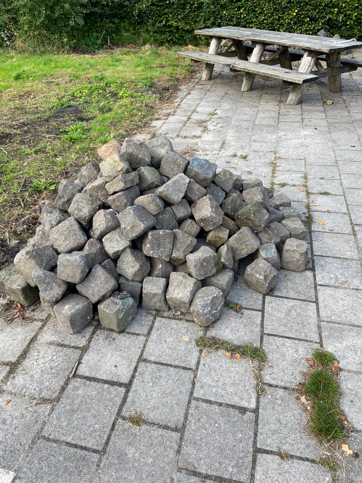 Keien/ stenen, Ophalen, Zo goed als nieuw