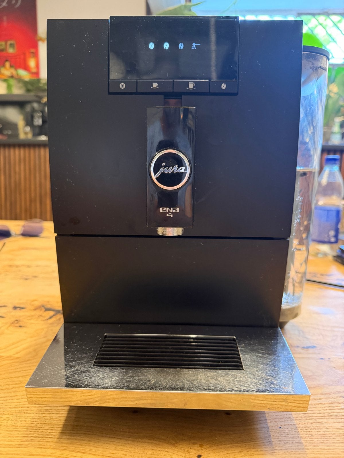 Jura Ena 4 - Goede staat, incl. nieuw Claris Smart + filter, Afneembaar waterreservoir, Gebruikt, Koffiemachine, 4 tot 10 kopjes