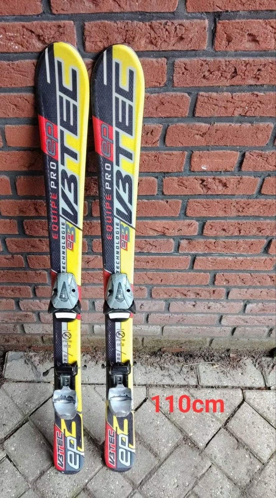 Wintersport kind, ski's, skischoenen, ski jas, thermo, etc, Sport en Fitness, Ophalen, Skiën, 100 tot 140 cm, Ski's