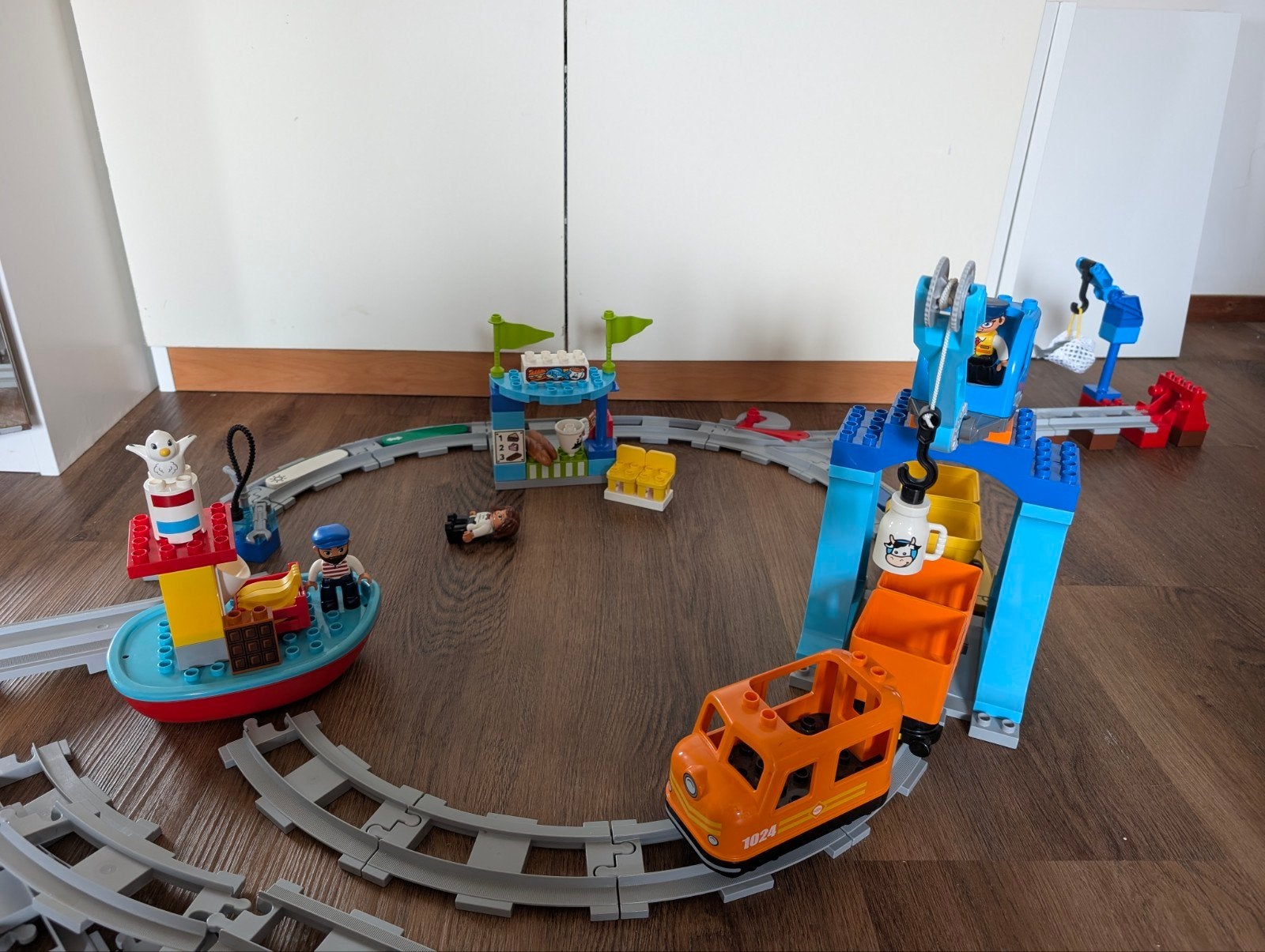 100% compleet; Duplo goederentrein 10875, Kinderen en Baby's, Ophalen of Verzenden, Zo goed als nieuw, Compleet, Duplo