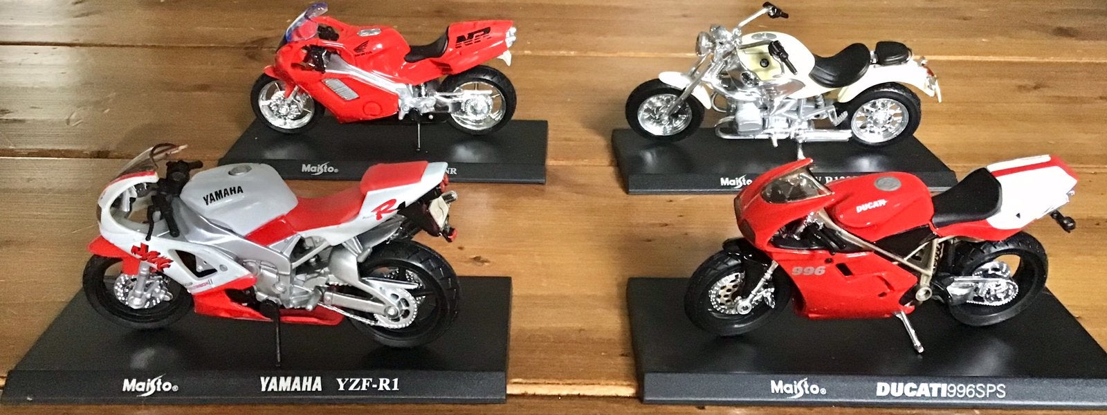 SCHAALMODELLEN: MAISTO YAHAMA YZR-F1, BMW R1200C EN HONDA NR, Ophalen of Verzenden, Zo goed als nieuw, Motor, Maisto