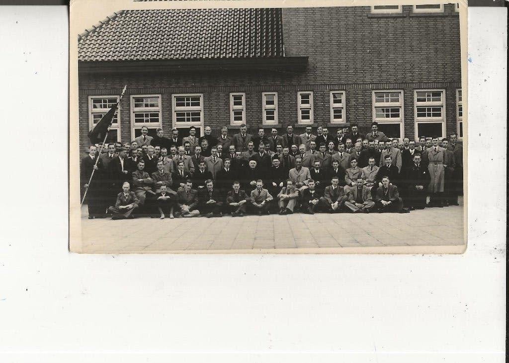 Westland Onbekend Pastoors met mannengezelschap Fotokaart, Ophalen of Verzenden, 1920 tot 1940, Ongelopen, Zuid-Holland
