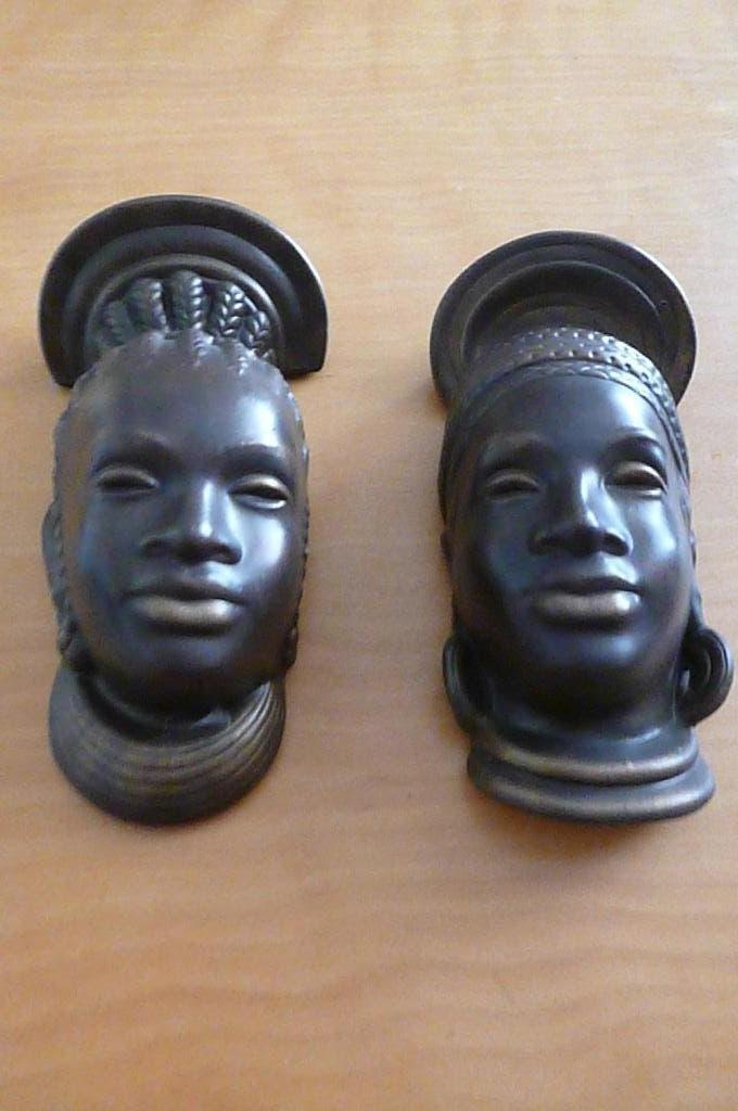 twee jaren '70 afrikaanse vrouwenhoofden, Ophalen of Verzenden, Gebruikt