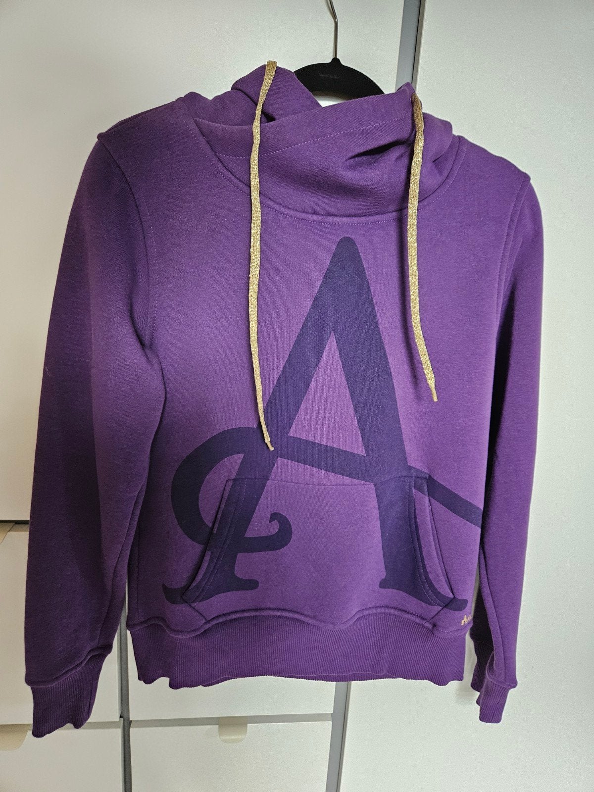 Musical Anastasia hoodie trui sweater paars S, Paars, Ophalen of Verzenden, Zo goed als nieuw, Maat 36 (S)
