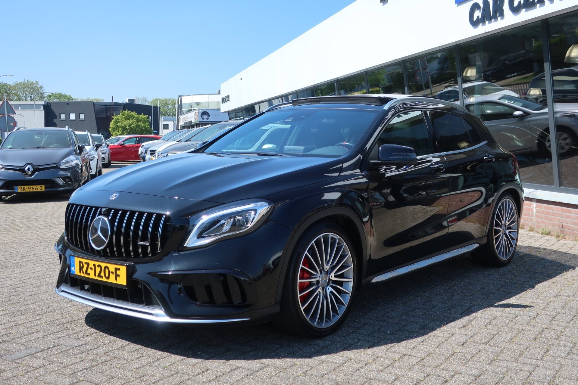 Mercedes-Benz GLA-klasse AMG 45 4MATIC Premium Plus ADAP-CRU, Automaat, Automatische klimaatregeling, Gebruikt, 4 cilinders