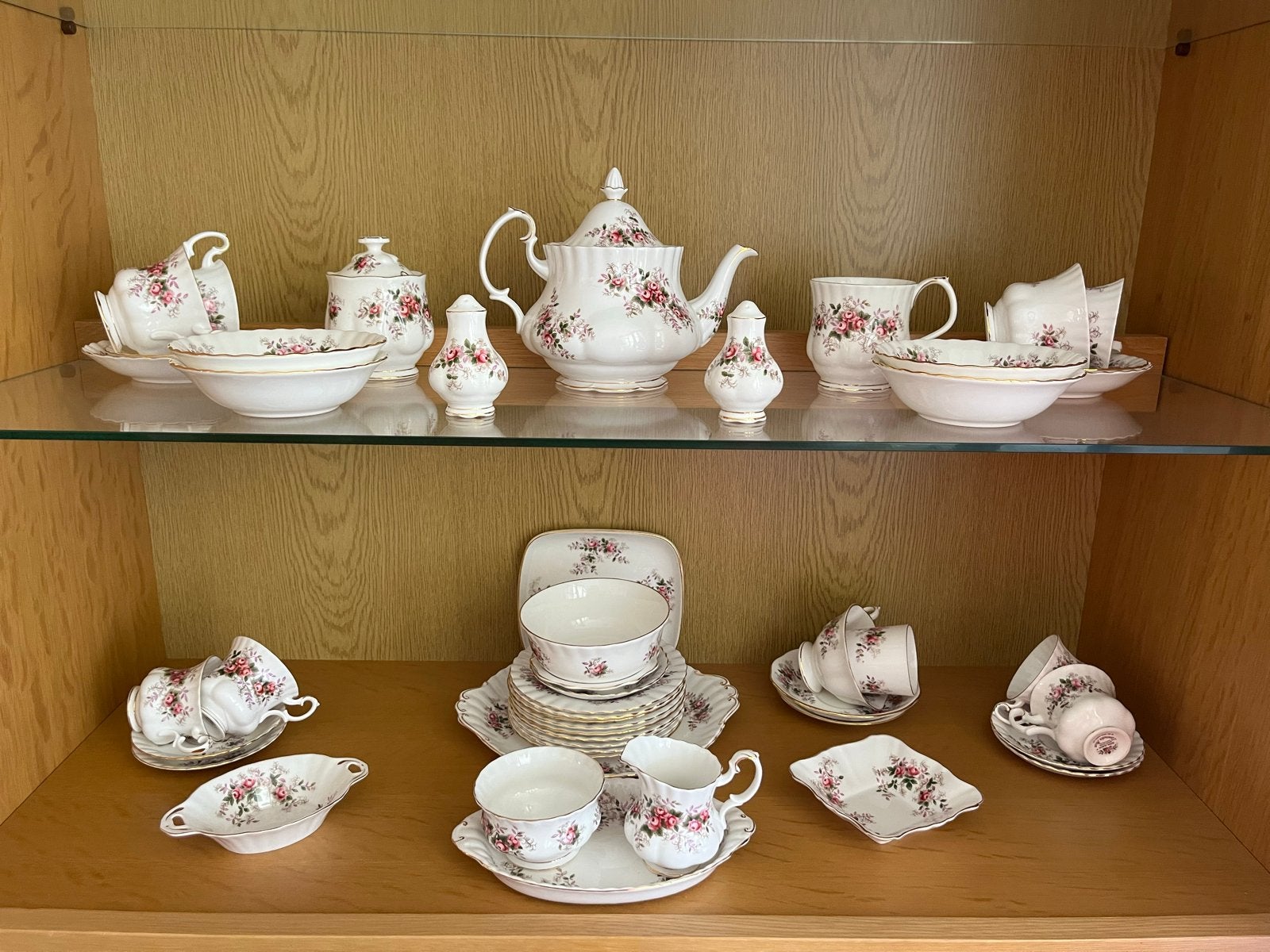 Prachtig Royal Albert Lavender Rose servies, Ophalen