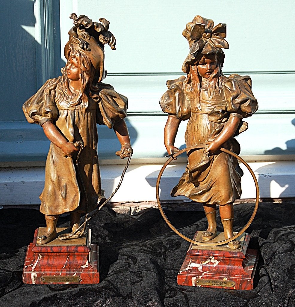 Twee bronzen spelende meisjes .Anton Nelson, Ophalen of Verzenden