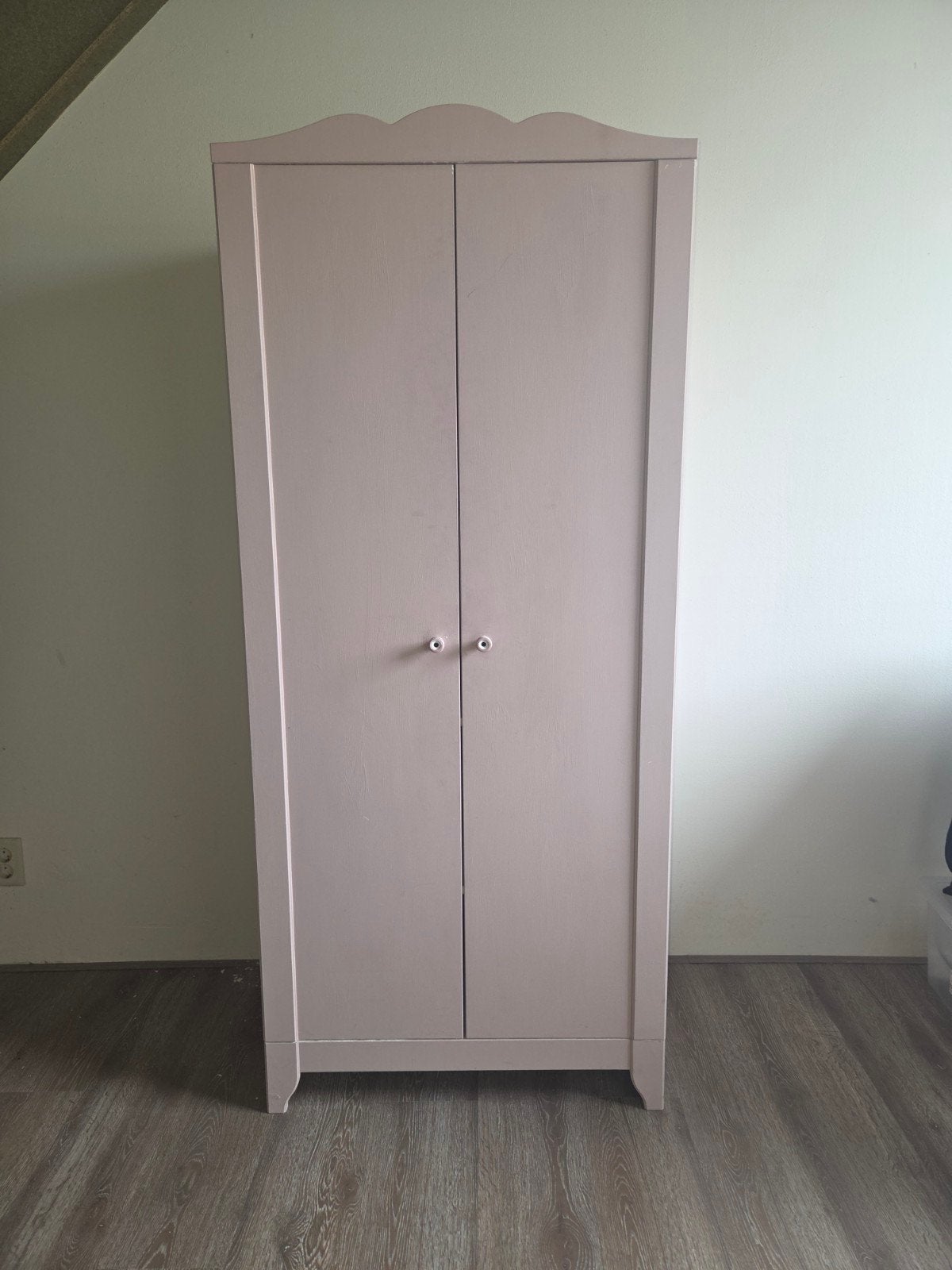 Roze houten kast, Huis en Inrichting, Kasten | Kledingkasten, Ophalen, Met deur(en), Gebruikt, 50 tot 100 cm