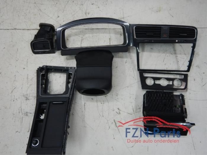 Dashboard deel Volkswagen Golf (22740566) (5NA980611), Auto-onderdelen, Ophalen of Verzenden, Gebruikt