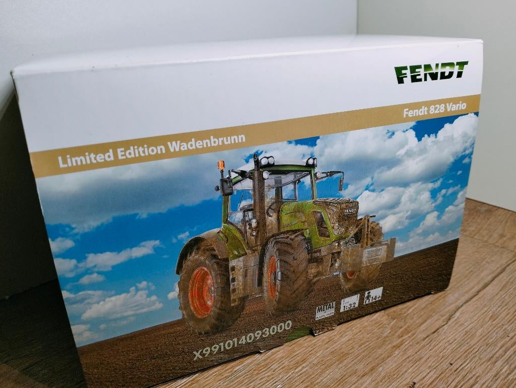 Te koop Wiking Fendt 828 Vario Wadenbrunn vervuild ., Ophalen of Verzenden, Zo goed als nieuw, Tractor of Landbouw, Overige merken