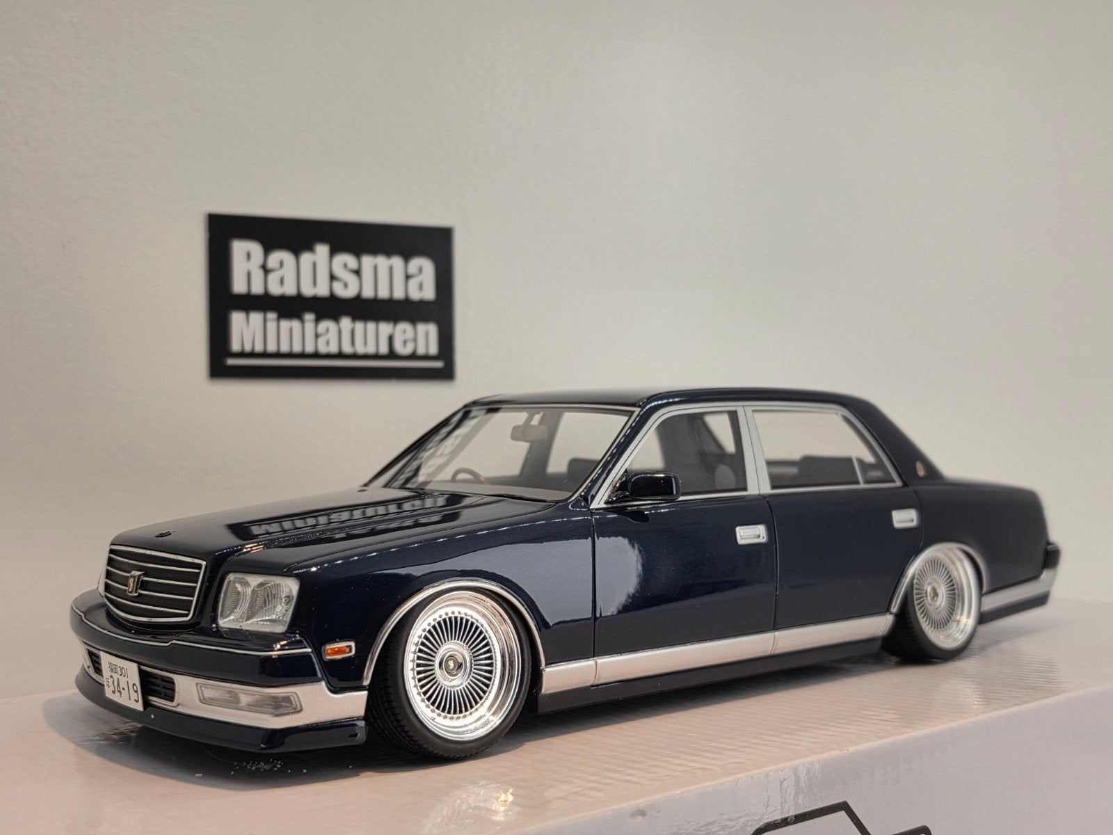 Toyota Century V12 Stance Blue Mica 2008 - 1:18 Ottomobile, Hobby en Vrije tijd, Modelauto's | 1:18, OttOMobile, Auto, Nieuw, Ophalen of Verzenden