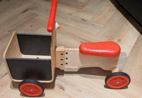 Houten loopwagen met zitje en opbergruimte - PlanToys, Ophalen of Verzenden, Zo goed als nieuw, Duw- of Trekspeelgoed